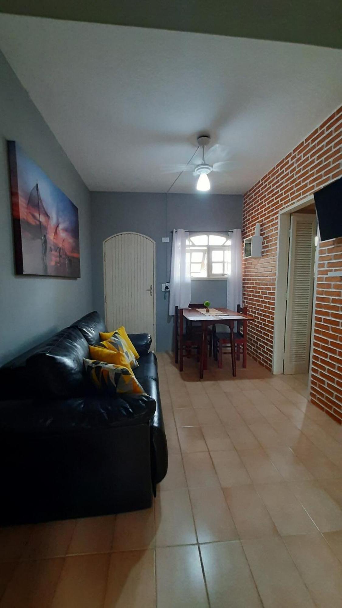 Apartment 100 Metros Da Pereque-acu Ubamar